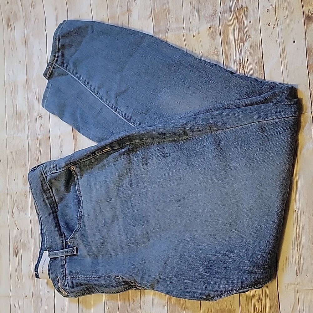Levi Strauss Signature Mid Rise skinny jeans 32 W 30 L